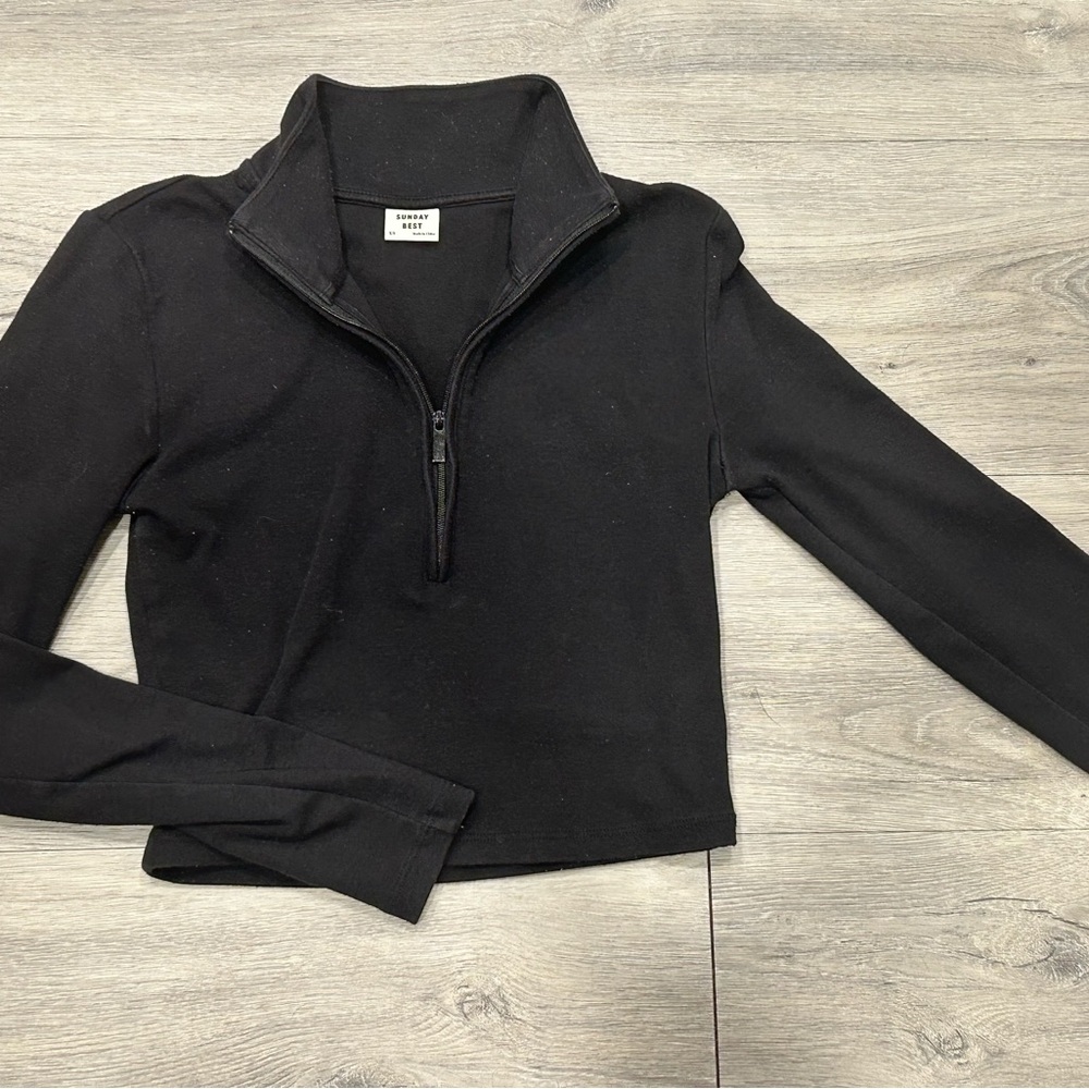 Aritzia Black Half-Zip Crop Top